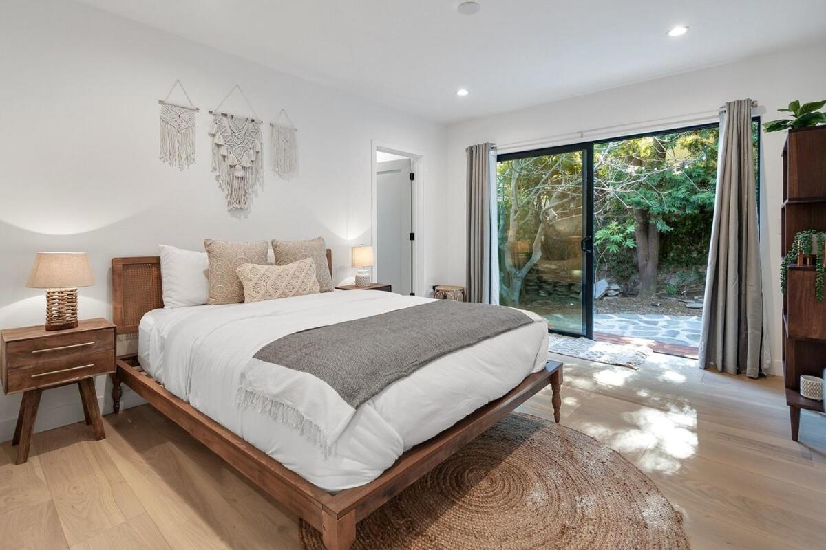 Hébergement de vacances Stunning House With 5 Bedrooms, Pool, Jacuzzi, Fire-pit, Los Angeles