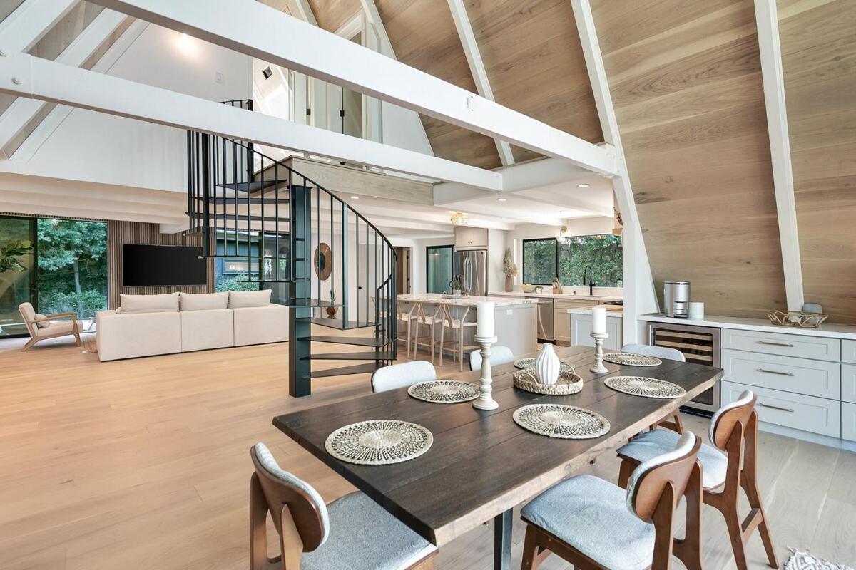 Stunning House With 5 Bedrooms, Pool, Jacuzzi, Fire-pit, * Los Angeles